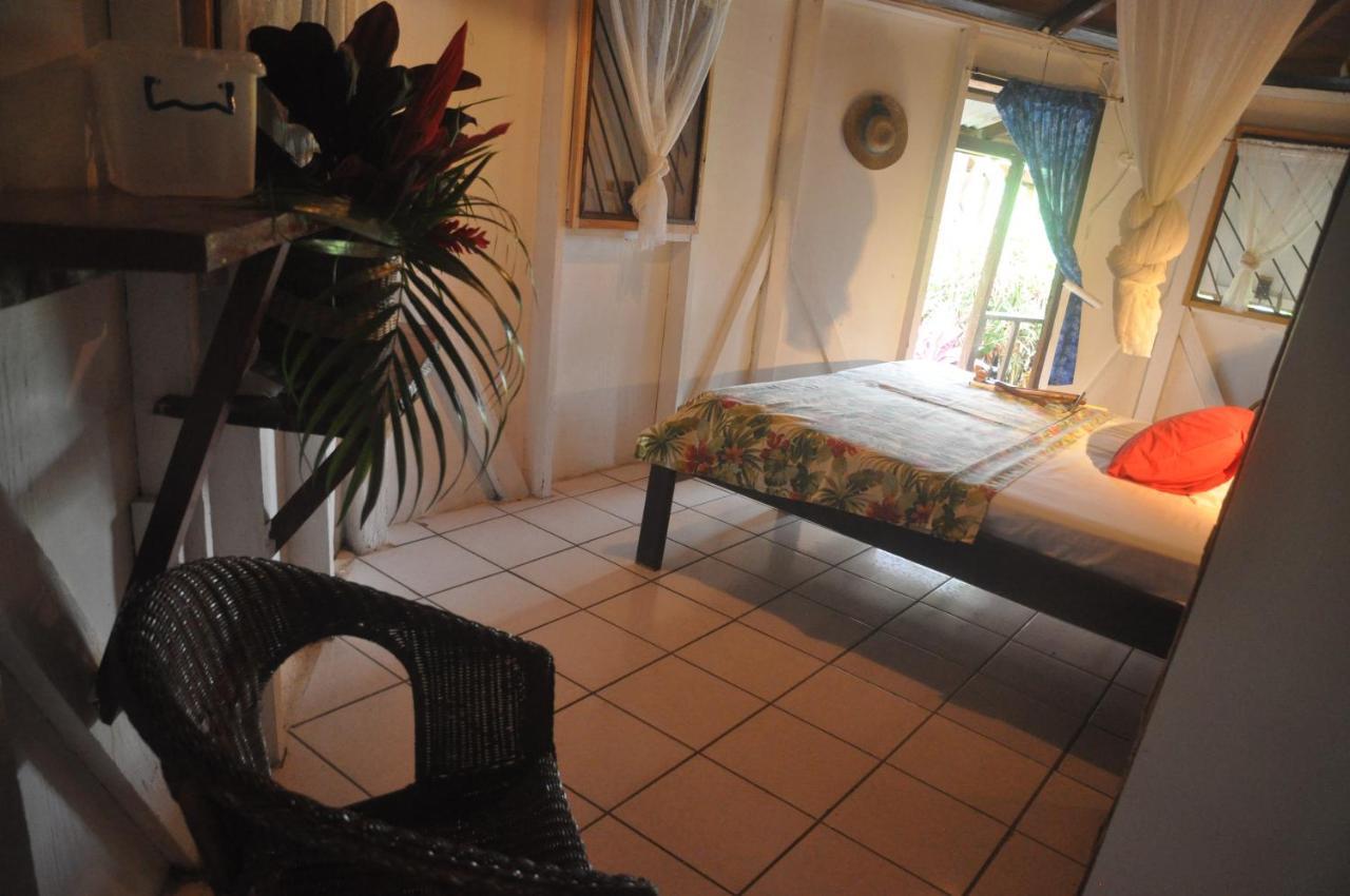 מאריגוט Hibiscus Valley Inn מראה חיצוני תמונה