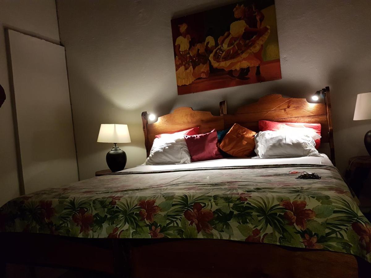 מאריגוט Hibiscus Valley Inn מראה חיצוני תמונה