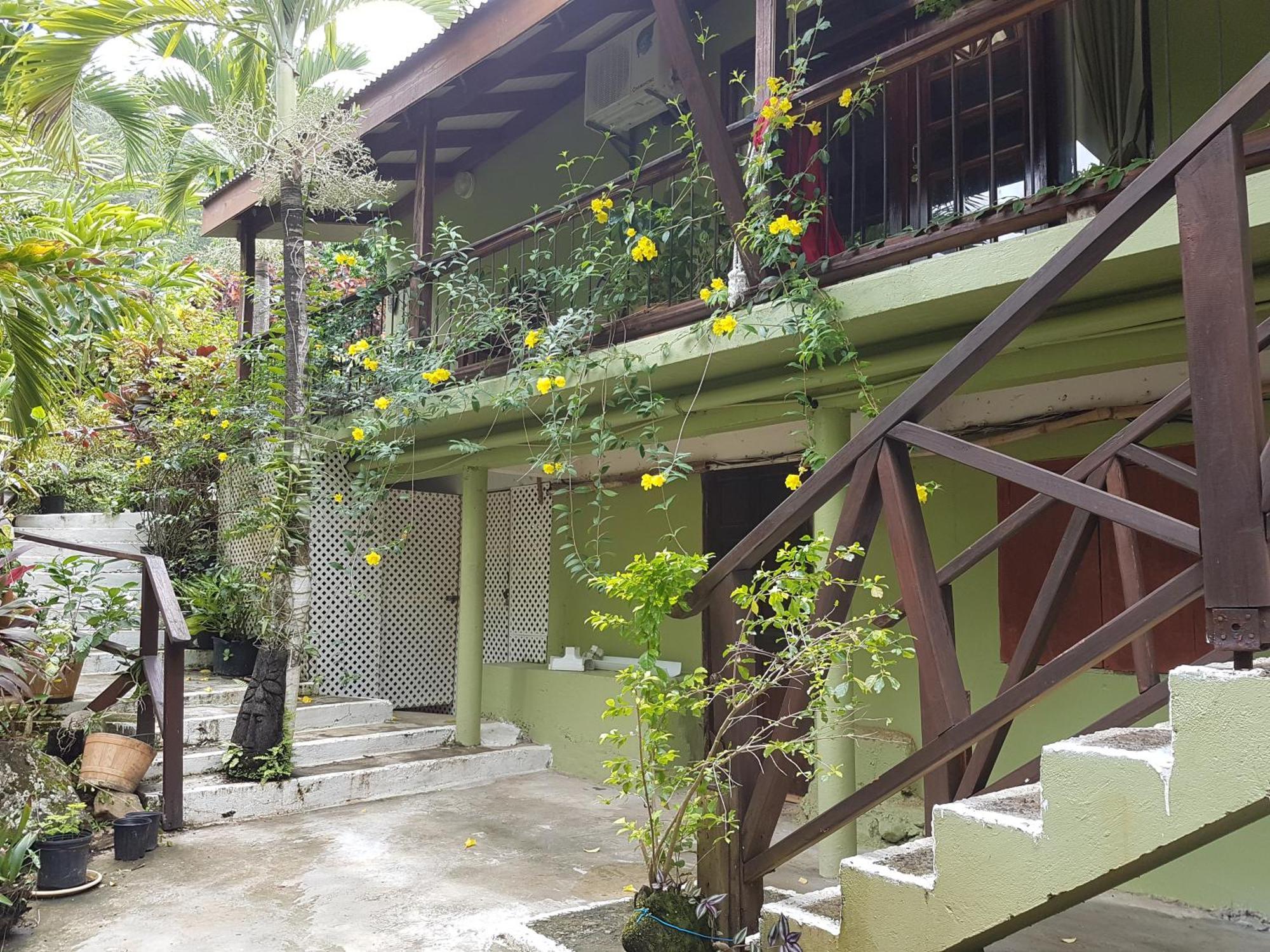 מאריגוט Hibiscus Valley Inn מראה חיצוני תמונה