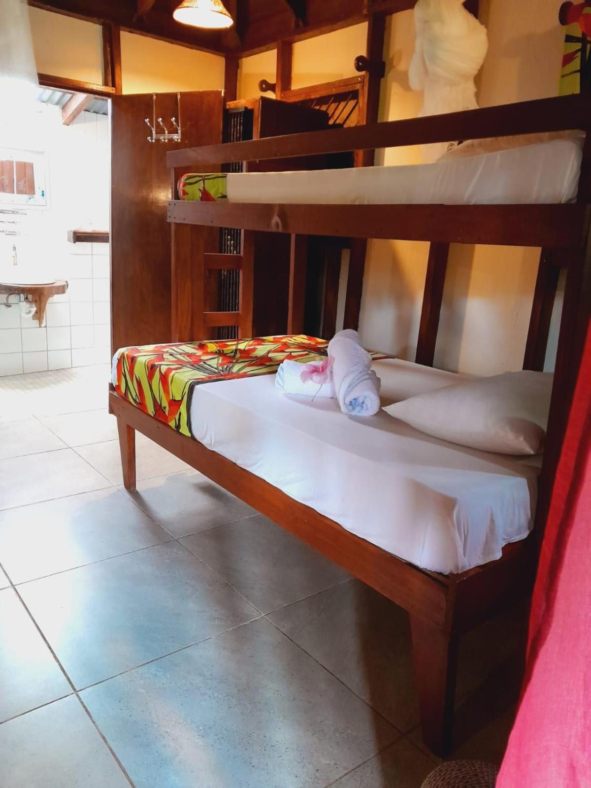 מאריגוט Hibiscus Valley Inn מראה חיצוני תמונה