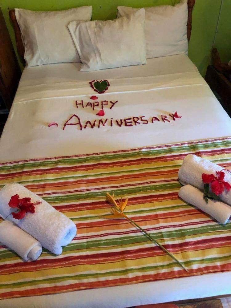 מאריגוט Hibiscus Valley Inn מראה חיצוני תמונה